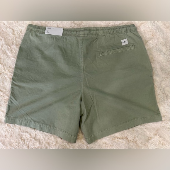 Men’s American Eagle Shorts - Picture 2 of 4